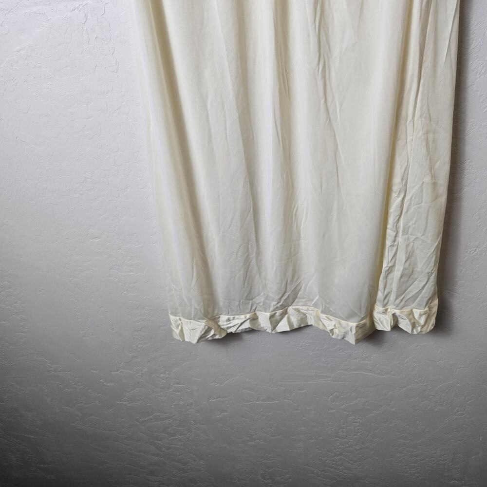 Vintage Vanity Fair Cream Slip Dress Nightgown Loungewear Romantic Feminine S - Picture 6 of 10
